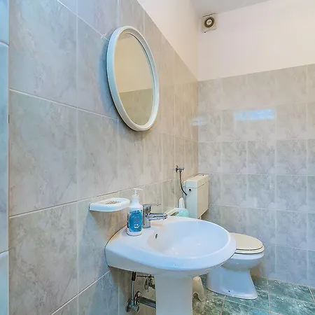Vlasta Apartment Stinjan